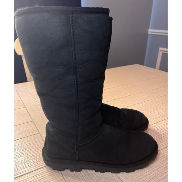UGG classic tall black‎ sheepskin boots. Ladies size 7 - Picture 3 of 7